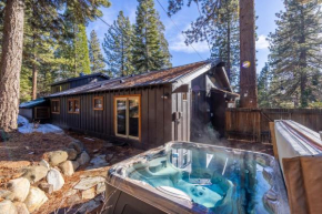 Hideaway in the Highlands - 4BR, Pet Friendly w Hot Tub - Minutes from the Lake & Tahoe City